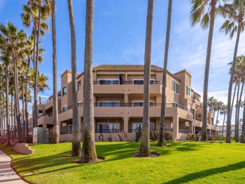 1200 Pacific Coast 108 Highway, Huntington Beach, CA