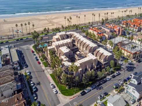 1200 Pacific Coast 108 Highway, Huntington Beach, CA