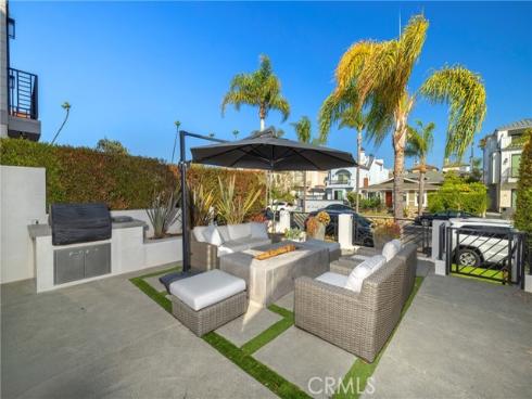 613 13th Street, Huntington Beach, CA