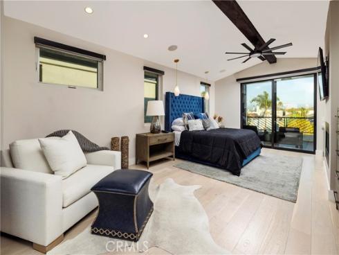 613 13th Street, Huntington Beach, CA