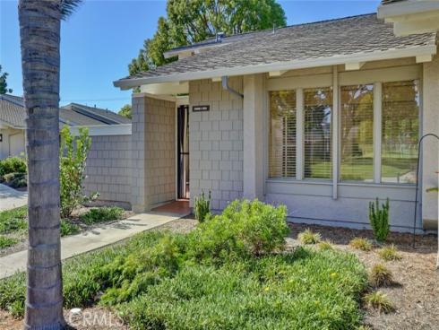 8566  Larkhall  808A  Circle, Huntington Beach, CA