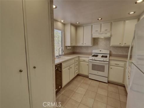 8566  Larkhall  808A  Circle, Huntington Beach, CA