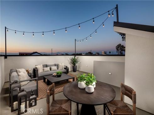 19011  Main  129  Street, Huntington Beach, CA