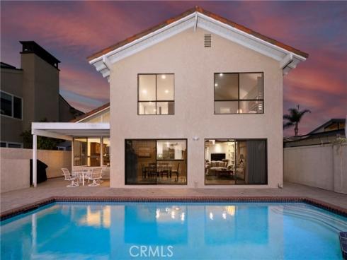 3871  Mistral   Drive, Huntington Beach, CA