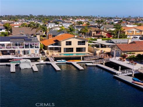 3871  Mistral   Drive, Huntington Beach, CA