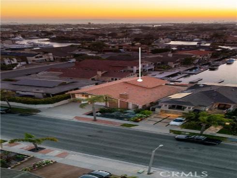 3871  Mistral   Drive, Huntington Beach, CA