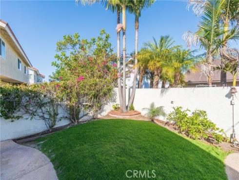 3962  Mistral   Drive, Huntington Beach, CA