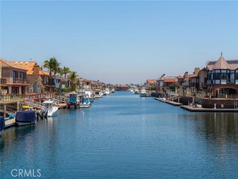 3962  Mistral   Drive, Huntington Beach, CA