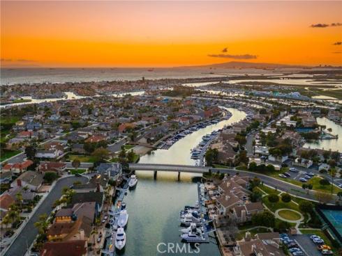 3962  Mistral   Drive, Huntington Beach, CA