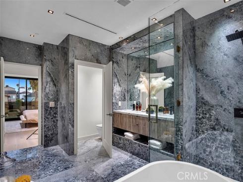 505 17th Street, Huntington Beach, CA