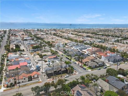 627  19th   Street, Huntington Beach, CA