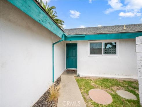 8462 Tern Circle, Huntington Beach, CA