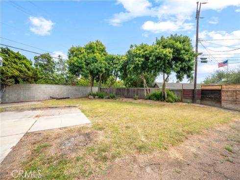 8462 Tern Circle, Huntington Beach, CA