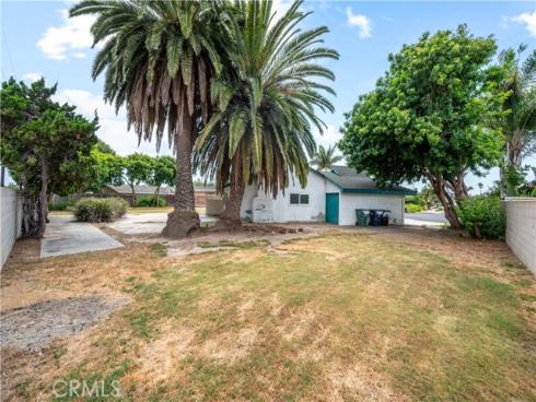 8462 Tern Circle, Huntington Beach, CA