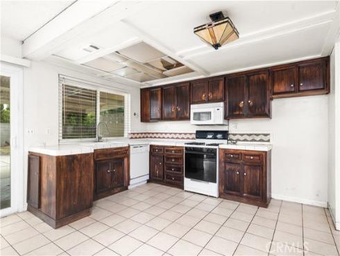 8462 Tern Circle, Huntington Beach, CA