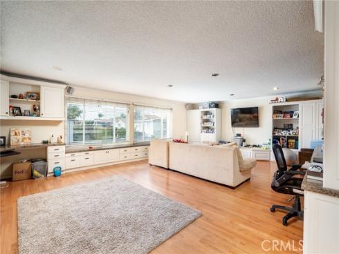 20392  Redwood   Lane, Huntington Beach, CA