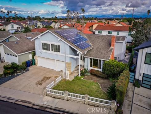 20392  Redwood   Lane, Huntington Beach, CA