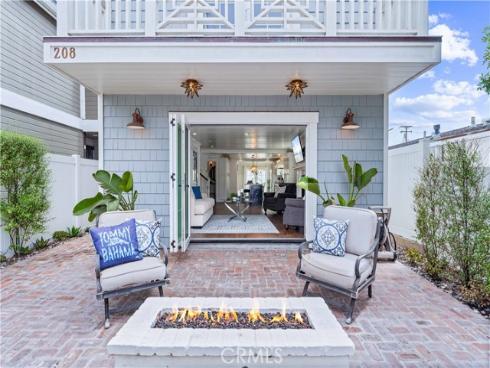 208  Indianapolis   Avenue, Huntington Beach, CA