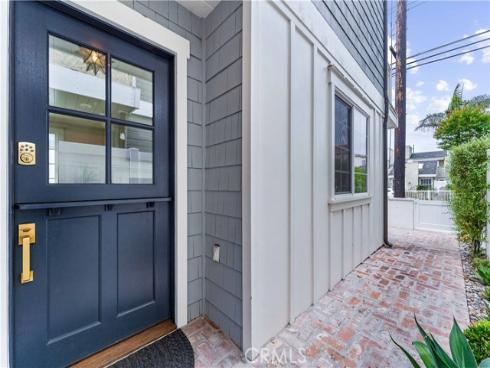 208  Indianapolis   Avenue, Huntington Beach, CA