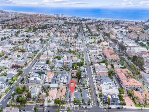 208  Indianapolis   Avenue, Huntington Beach, CA