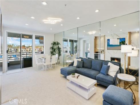 4165 Warner 202 Avenue, Huntington Beach, CA