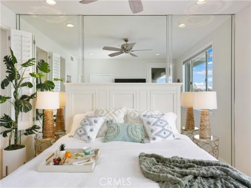 4165 Warner 202 Avenue, Huntington Beach, CA