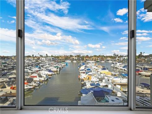 4165 Warner 202 Avenue, Huntington Beach, CA