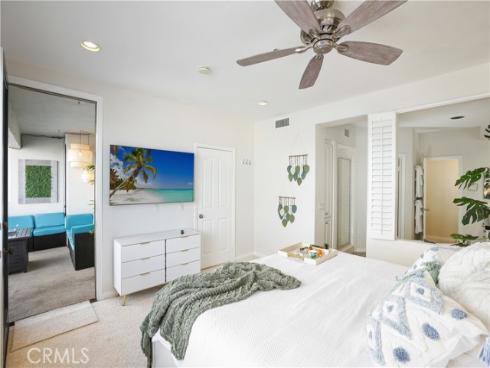 4165 Warner 202 Avenue, Huntington Beach, CA