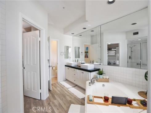 4165 Warner 202 Avenue, Huntington Beach, CA