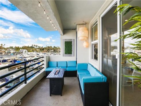 4165 Warner 202 Avenue, Huntington Beach, CA