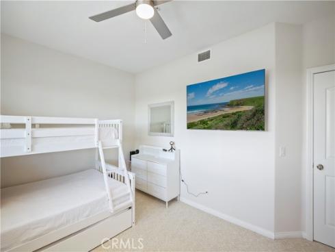 4165 Warner 202 Avenue, Huntington Beach, CA