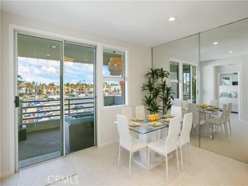 4165 Warner 202 Avenue, Huntington Beach, CA