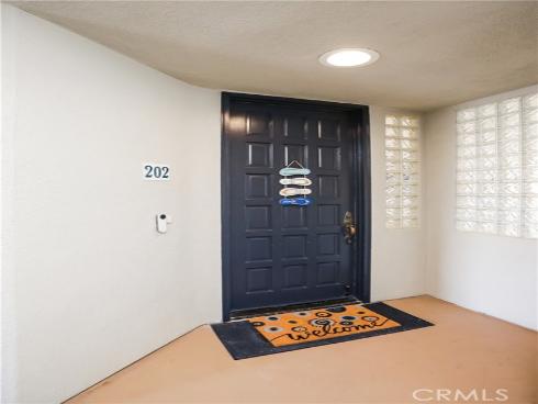 4165 Warner 202 Avenue, Huntington Beach, CA