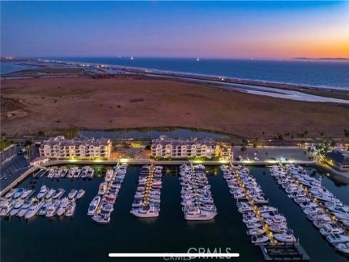 4165 Warner 202 Avenue, Huntington Beach, CA