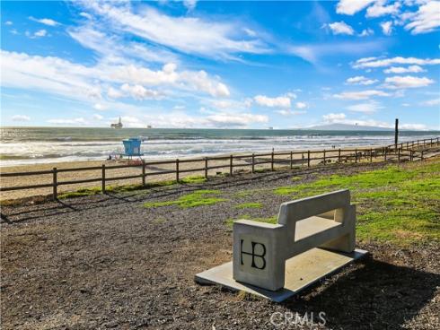 4165 Warner 202 Avenue, Huntington Beach, CA