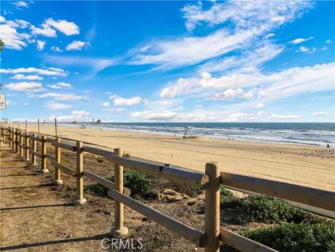 4165 Warner 202 Avenue, Huntington Beach, CA