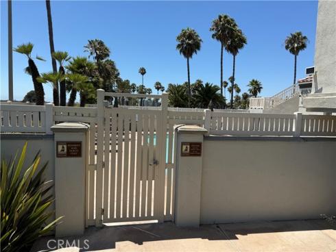 4165 Warner 202 Avenue, Huntington Beach, CA