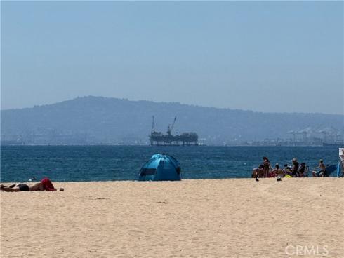 4165  Warner  202  Avenue, Huntington Beach, CA