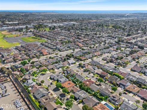 16381  Magellan   Lane, Huntington Beach, CA