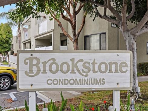 17641  Sergio  203  Circle, Huntington Beach, CA