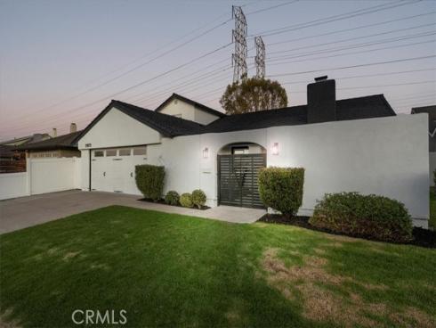 21072  Galbar   Circle, Huntington Beach, CA