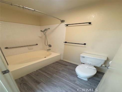 4831  Lago  102  Drive, Huntington Beach, CA