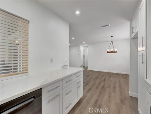 6672  Sun  B  Drive, Huntington Beach, CA