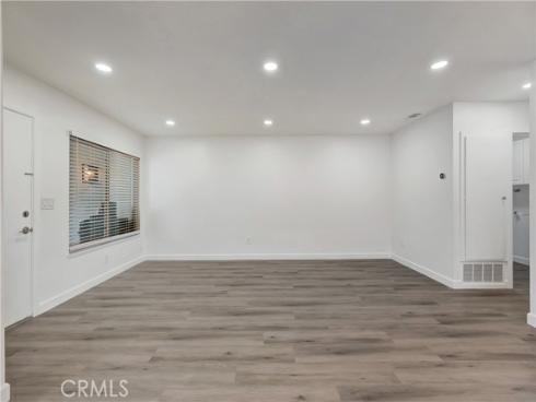 6672  Sun  B  Drive, Huntington Beach, CA