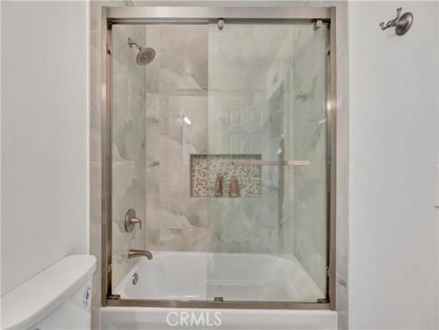 6672  Sun  B  Drive, Huntington Beach, CA