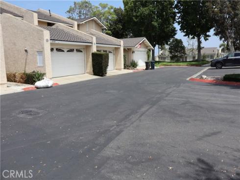 18507  Pueblo   Circle, Huntington Beach, CA