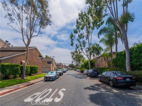 7921  Nomad   Circle, Huntington Beach, CA
