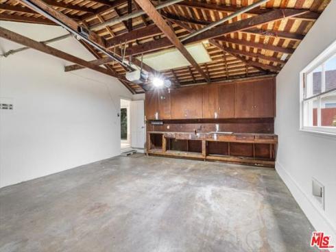 949  10th   Street, Huntington Beach, CA