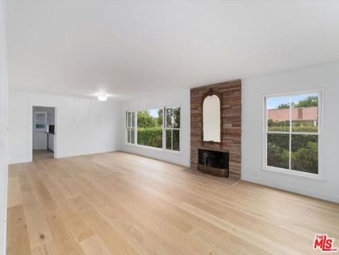 949  10th   Street, Huntington Beach, CA