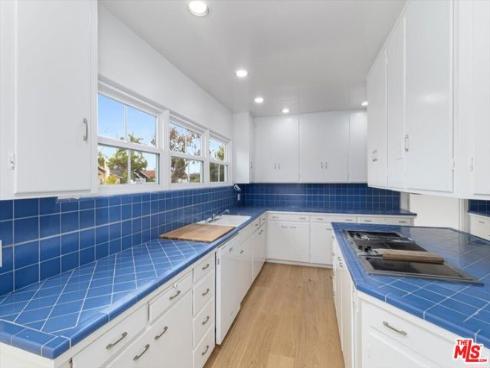 949  10th   Street, Huntington Beach, CA